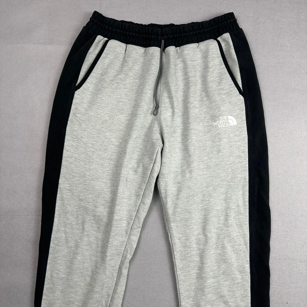 The North Face Mens Joggers Grey Black Colorblock Sweatpants A7UQ1 Size Medium